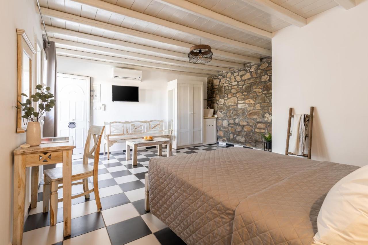 Happy Mykonos Motel